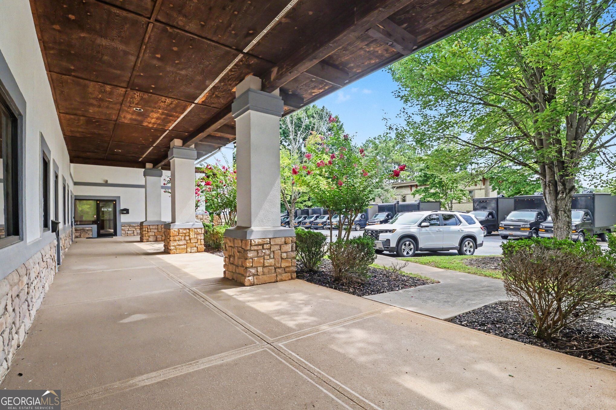 4450 Peachtree Lakes DR