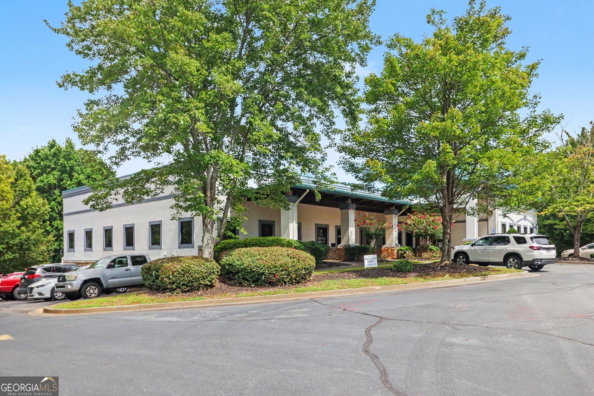 4450 Peachtree Lakes DR