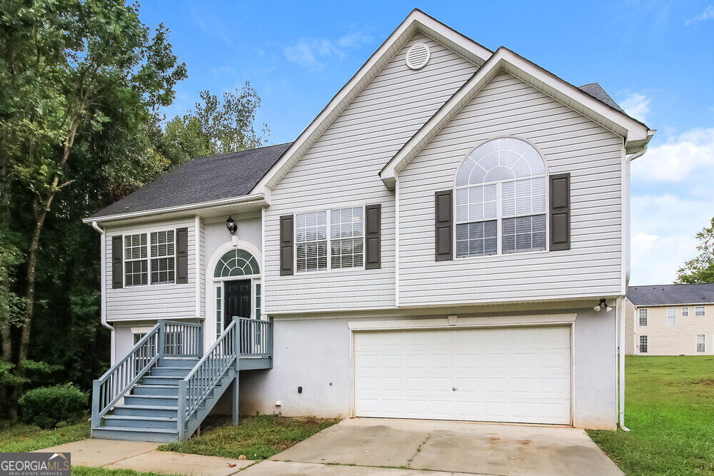 Photo of 422 Limerick Way, Hampton, GA 30228 (MLS # 10851025)