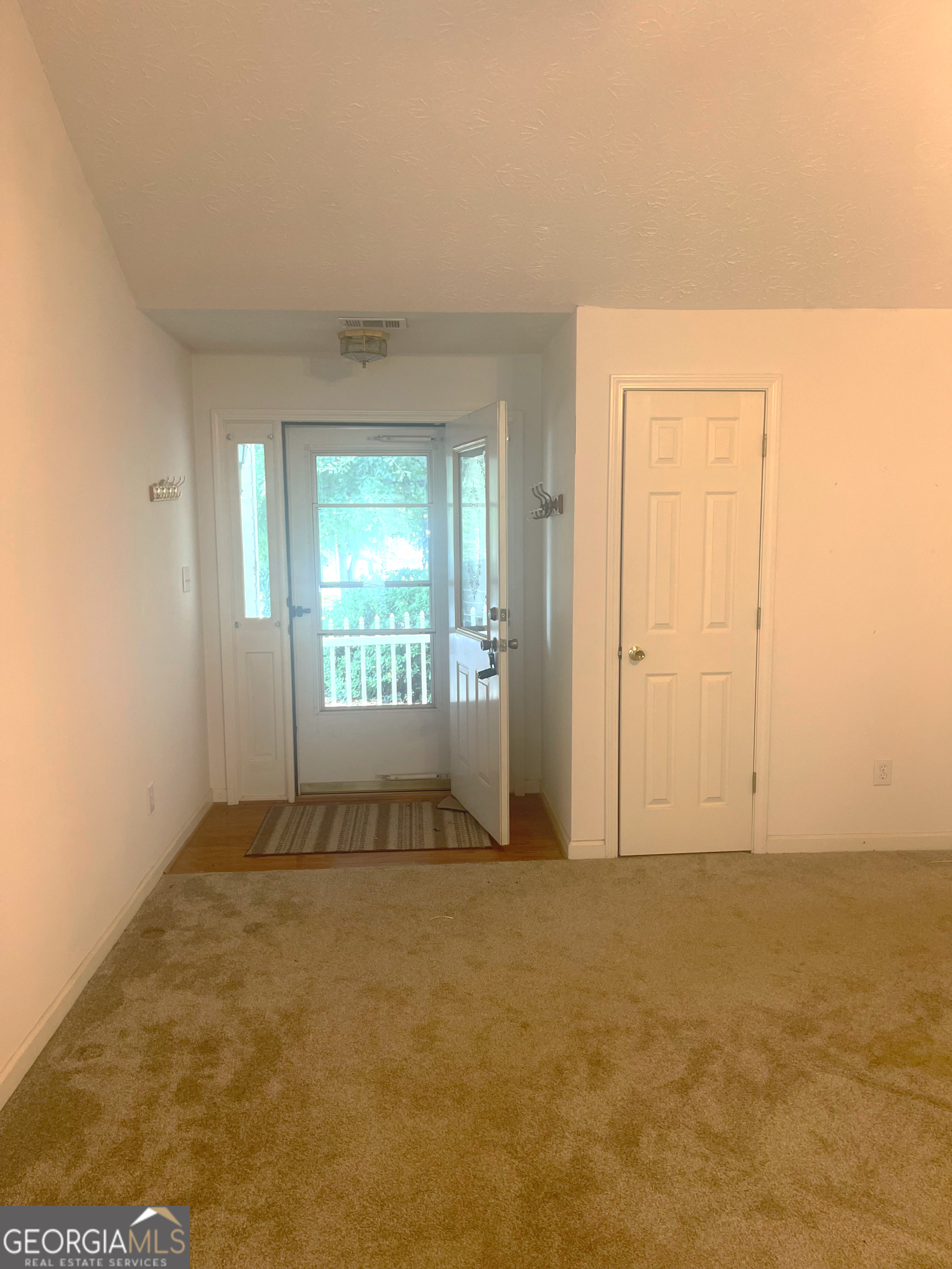 3041 Regal DR
