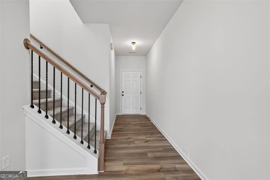 78 Jacobs Farm DR 33