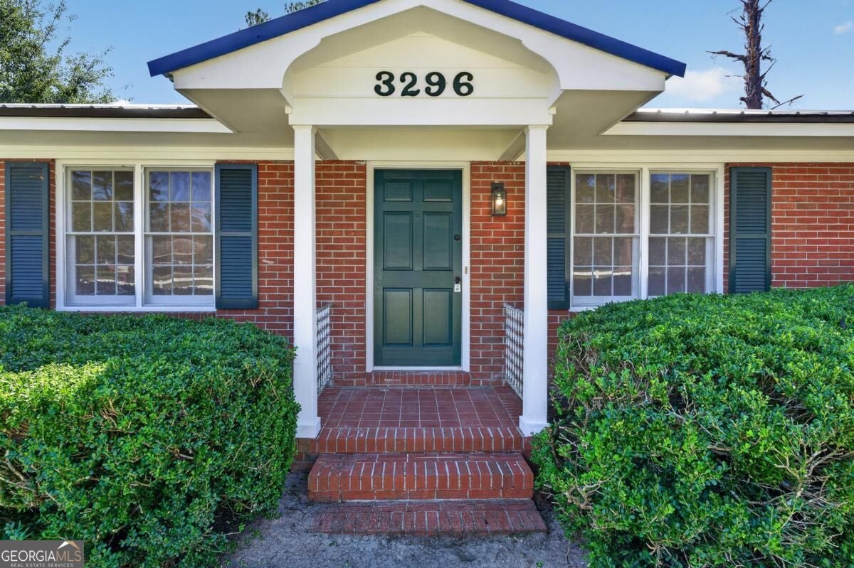 3296 Plantation LN
