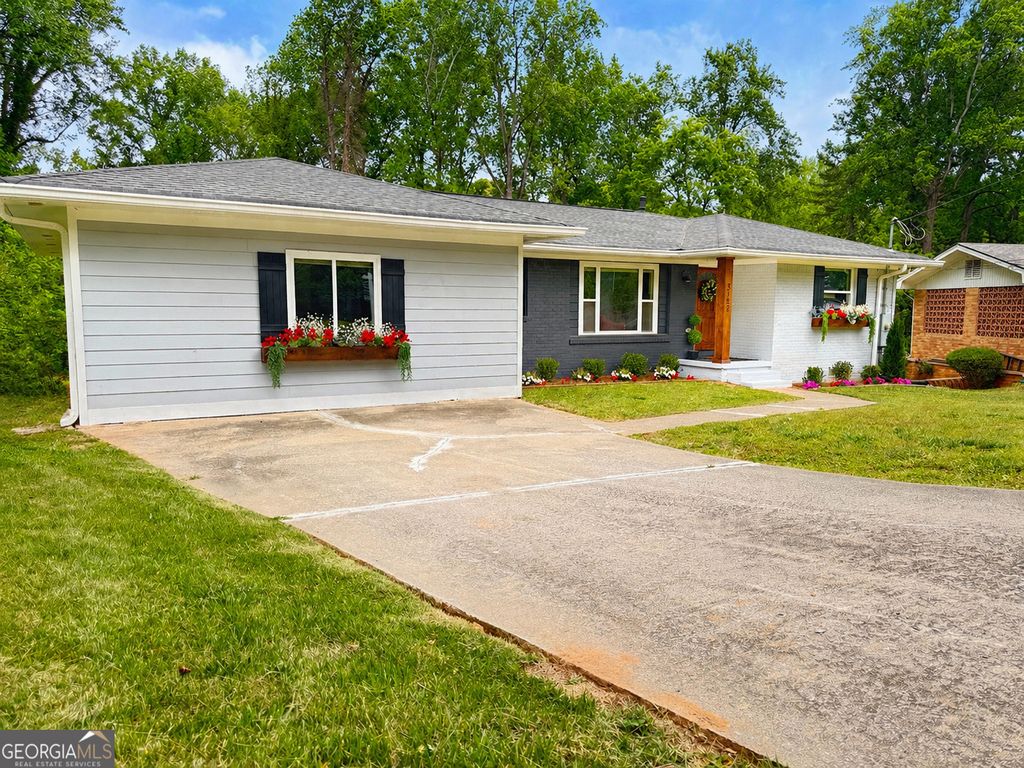 Photo of 3152 Columbia Woods Drive, Decatur, GA 30032 (MLS # 10741231)