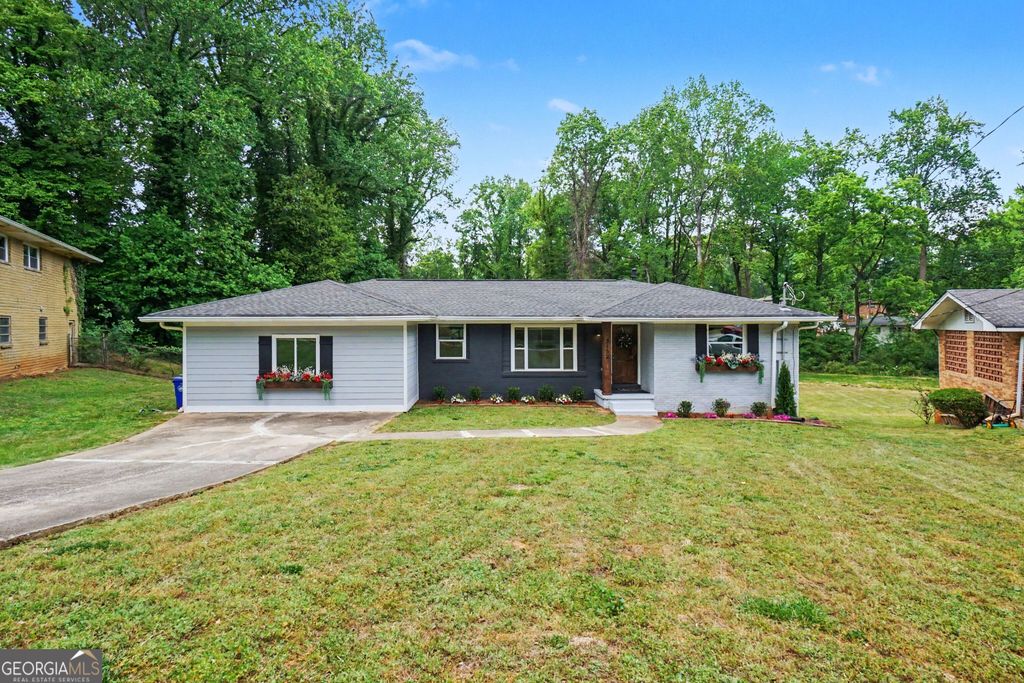 Photo of 3152 Columbia Woods Drive, Decatur, GA 30032 (MLS # 10741231)