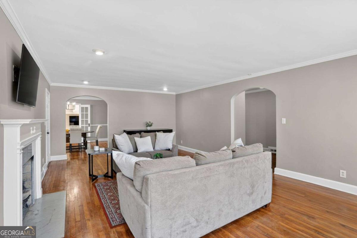 1072 Bouldercrest DR SE