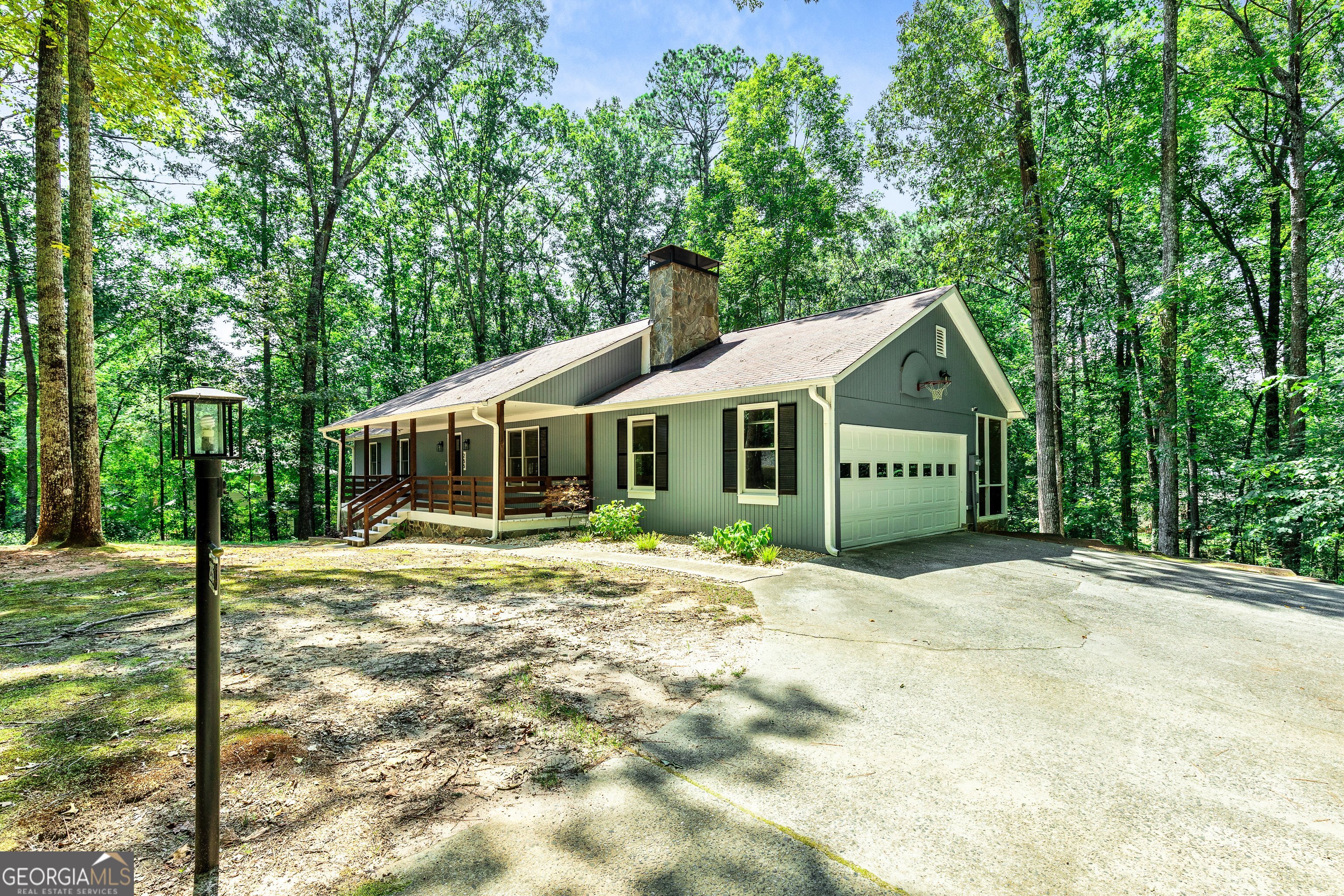 255 Buckeye LN
