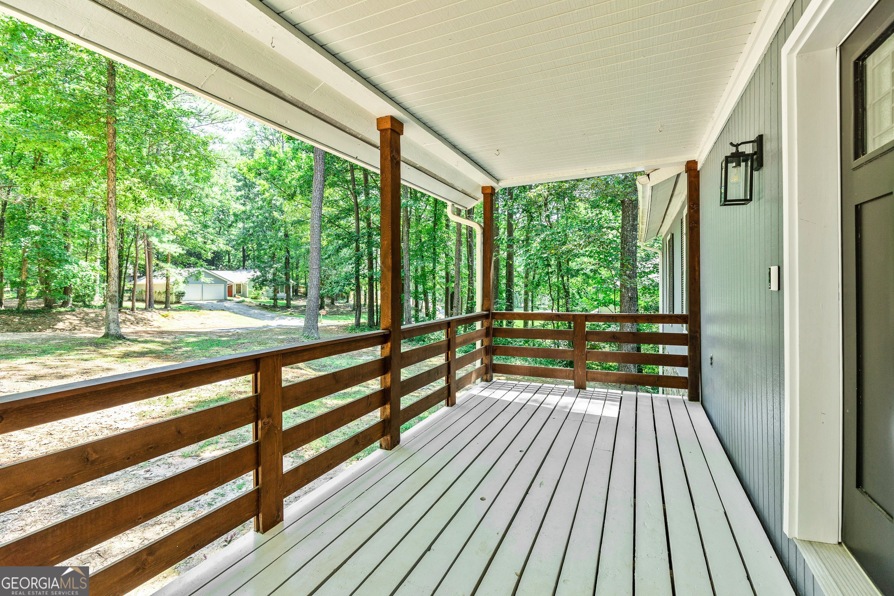 255 Buckeye LN