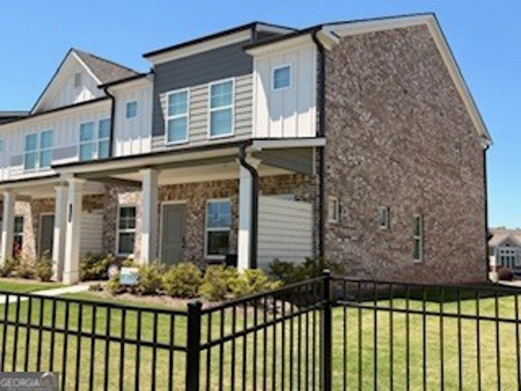 Photo of 369 South Point Boulevard #15, Mcdonough, GA 30253 (MLS # 10766041)