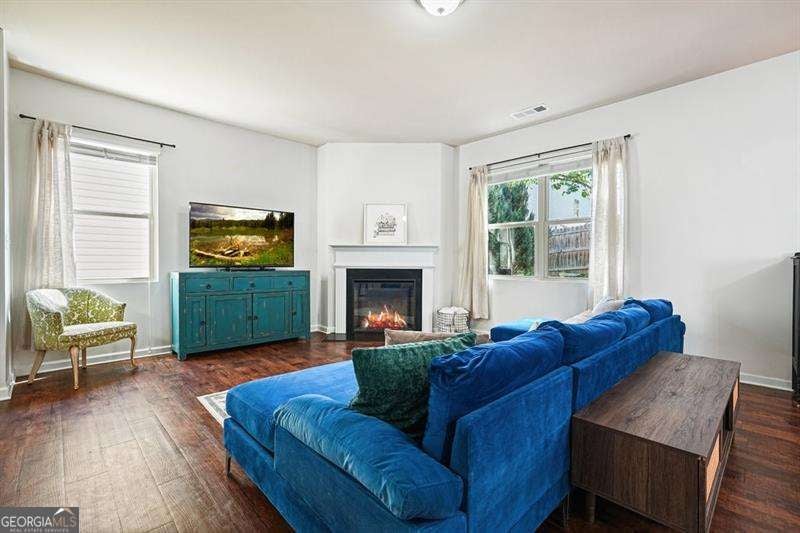 402 Wilshire CT
