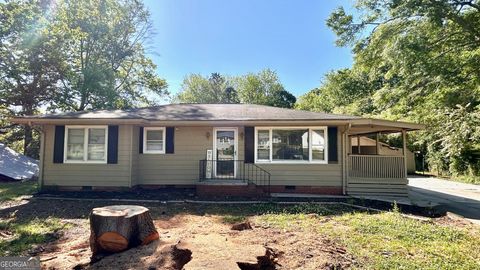 Photo of 7 Sandy Beach Terrace NW, Rome, GA 30165 (MLS # 10737581)