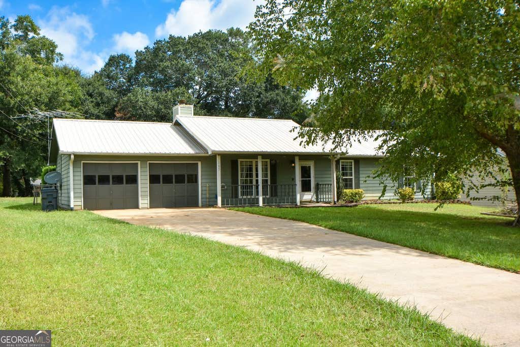 Photo of 105 Gwenellen Drive, Locust Grove, GA 30248 (MLS # 10832228)