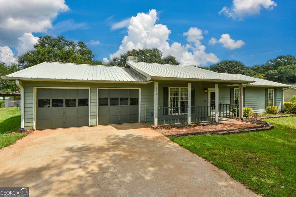 Photo of 105 Gwenellen Drive, Locust Grove, GA 30248 (MLS # 10832228)