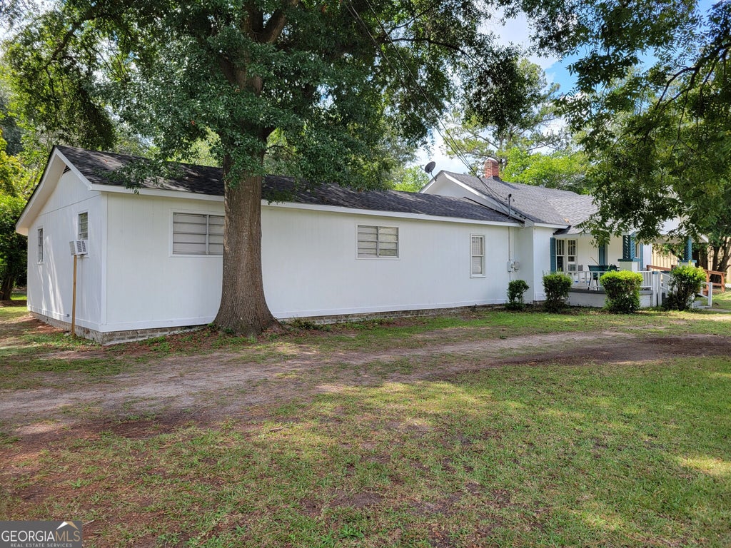 Photo of 221 Savannah Avenue, East Dublin, GA 31027 (MLS # 10878803)