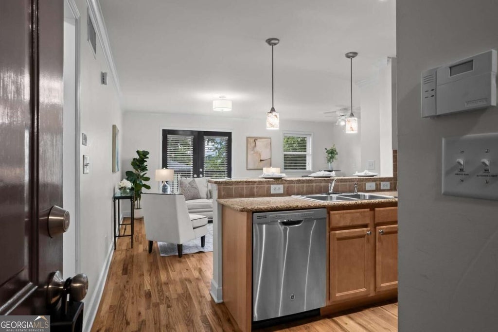 Photo of 48 Peachtree Avenue NE #429, Atlanta, GA 30305 (MLS # 10870770)