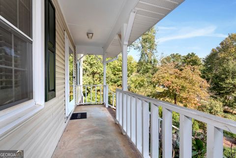 A home in Toccoa