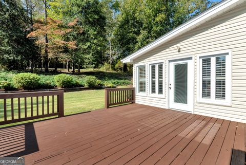 A home in Toccoa