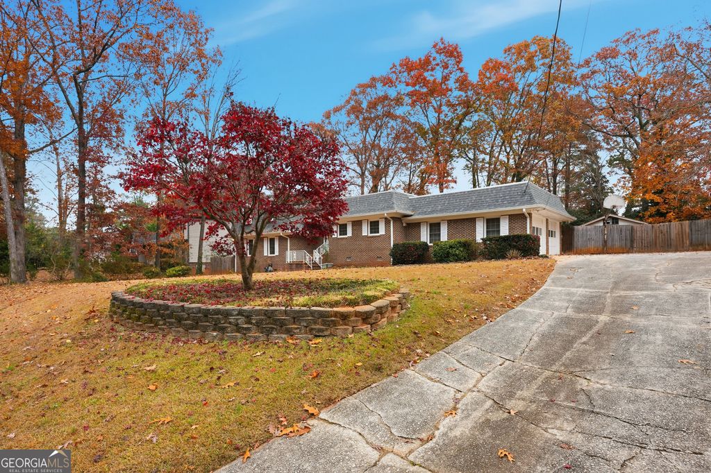 Photo of 747 John Alden Road, Stone Mountain, GA 30083 (MLS # 10650241)
