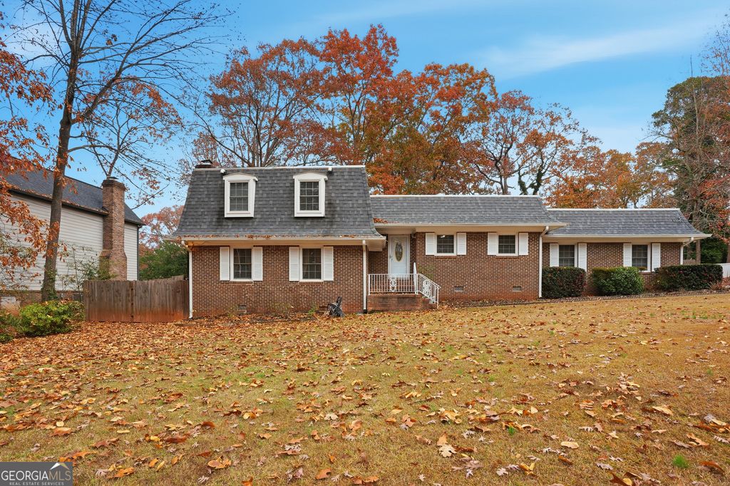 Photo of 747 John Alden Road, Stone Mountain, GA 30083 (MLS # 10650241)