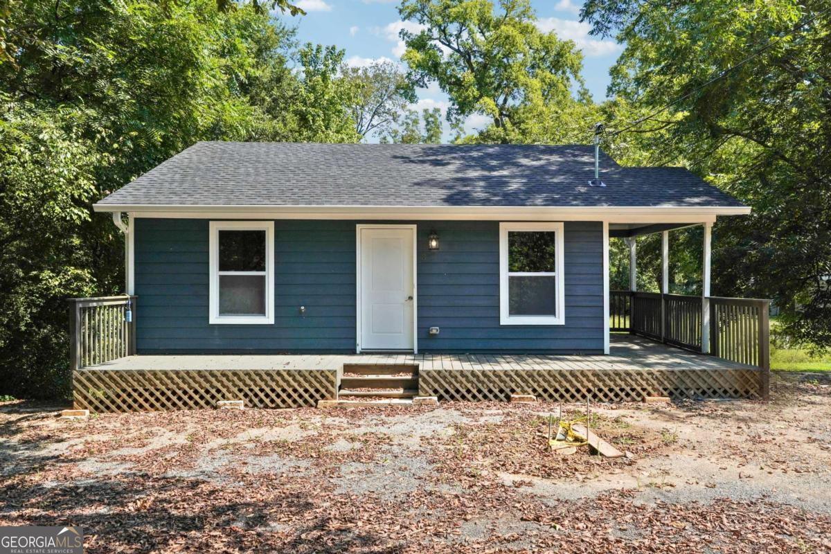 Cute, renovated ranch home for sale in a great Rome location. This home offers an updated kitchen with new white cabinets, new granite countertops, all ne stainless appliances, and a great backsplash. The house also has a totally new bathroom with tile floors and a large tile shower. The home comes with new paint, new hardwood floors, new windows, new HVAC system, and a new water heater. The exterior of the house has a great front porch, off street parking pad/driveway, new siding, new roof, large crawlspace for storage, and a nice backyard. Home is near shopping and The Silver Comet Trail. Must See!!