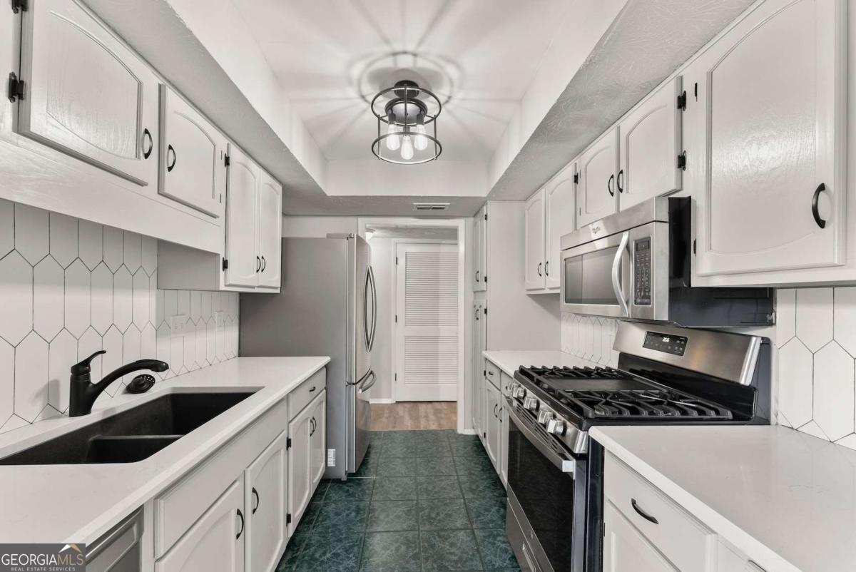 Canyon Point - Residential