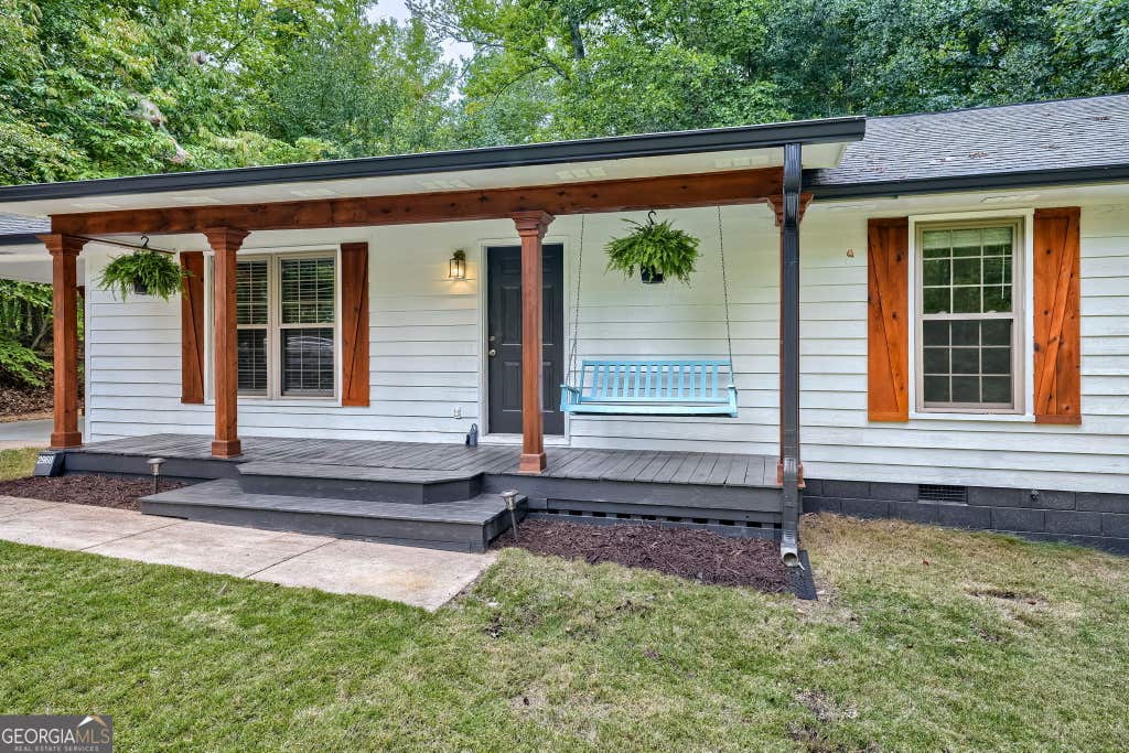 Photo of 2968 echols RD, cumming, GA 30041 (MLS # 10824723)