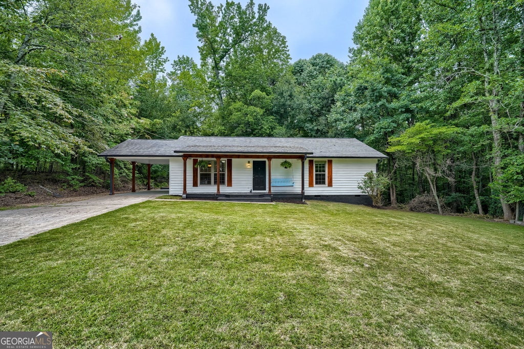 Photo of 2968 echols RD, cumming, GA 30041 (MLS # 10824723)