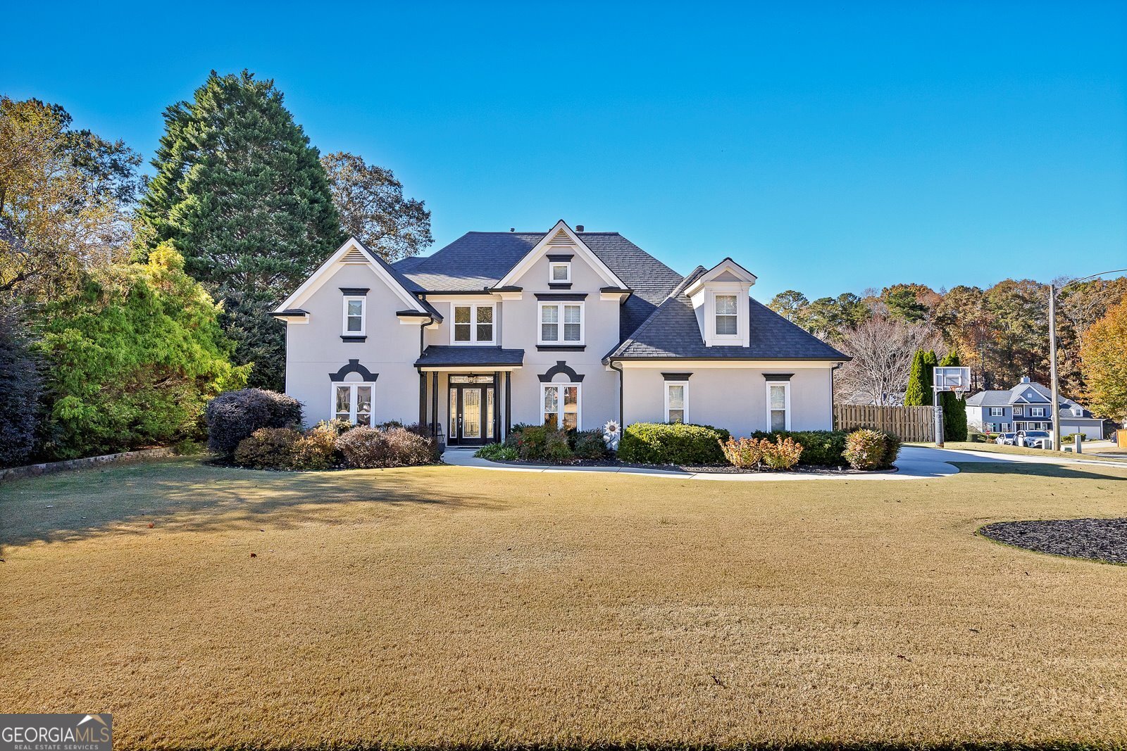 4918 Climbing Vine PL NE