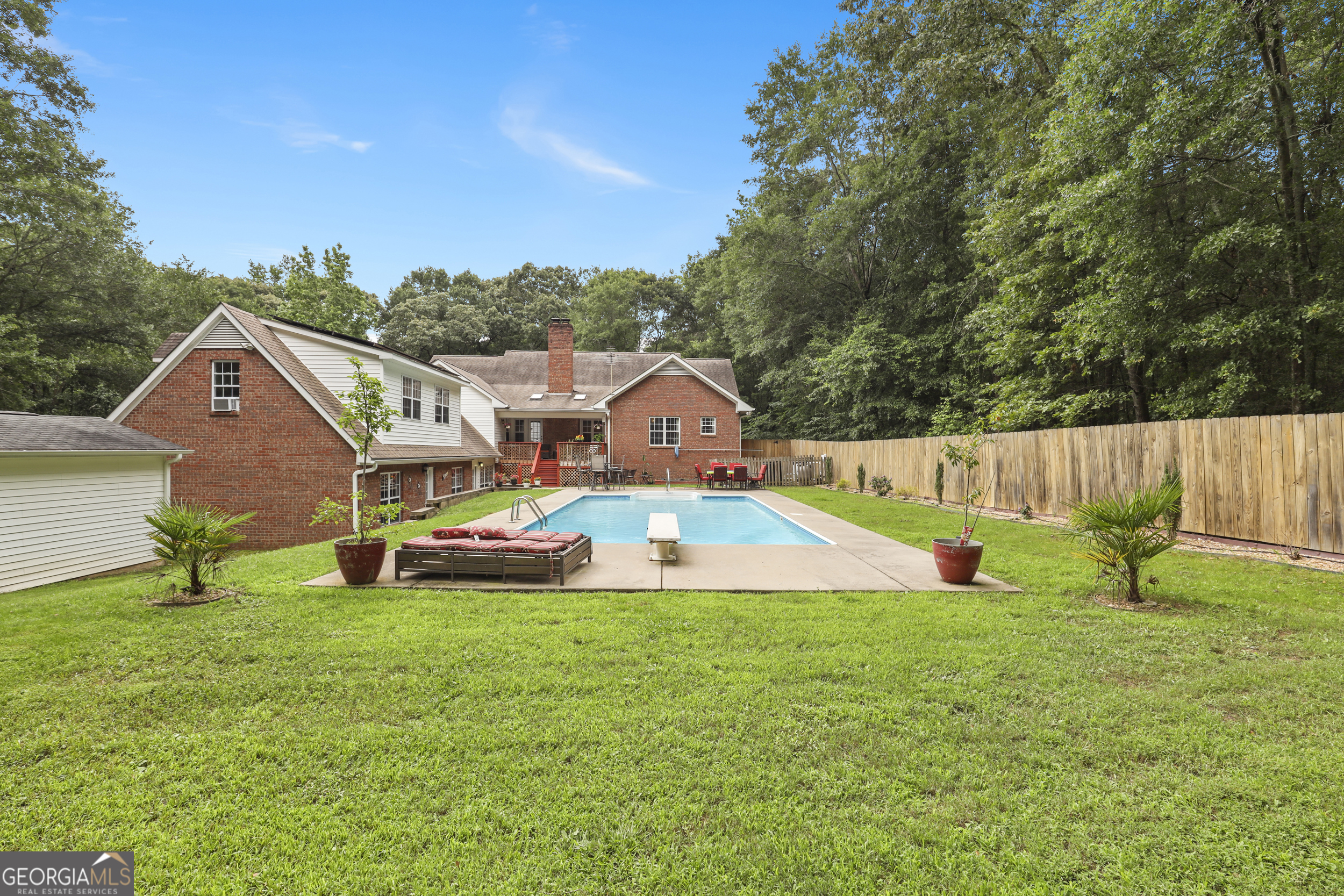 744 Cherokee Ridge RD