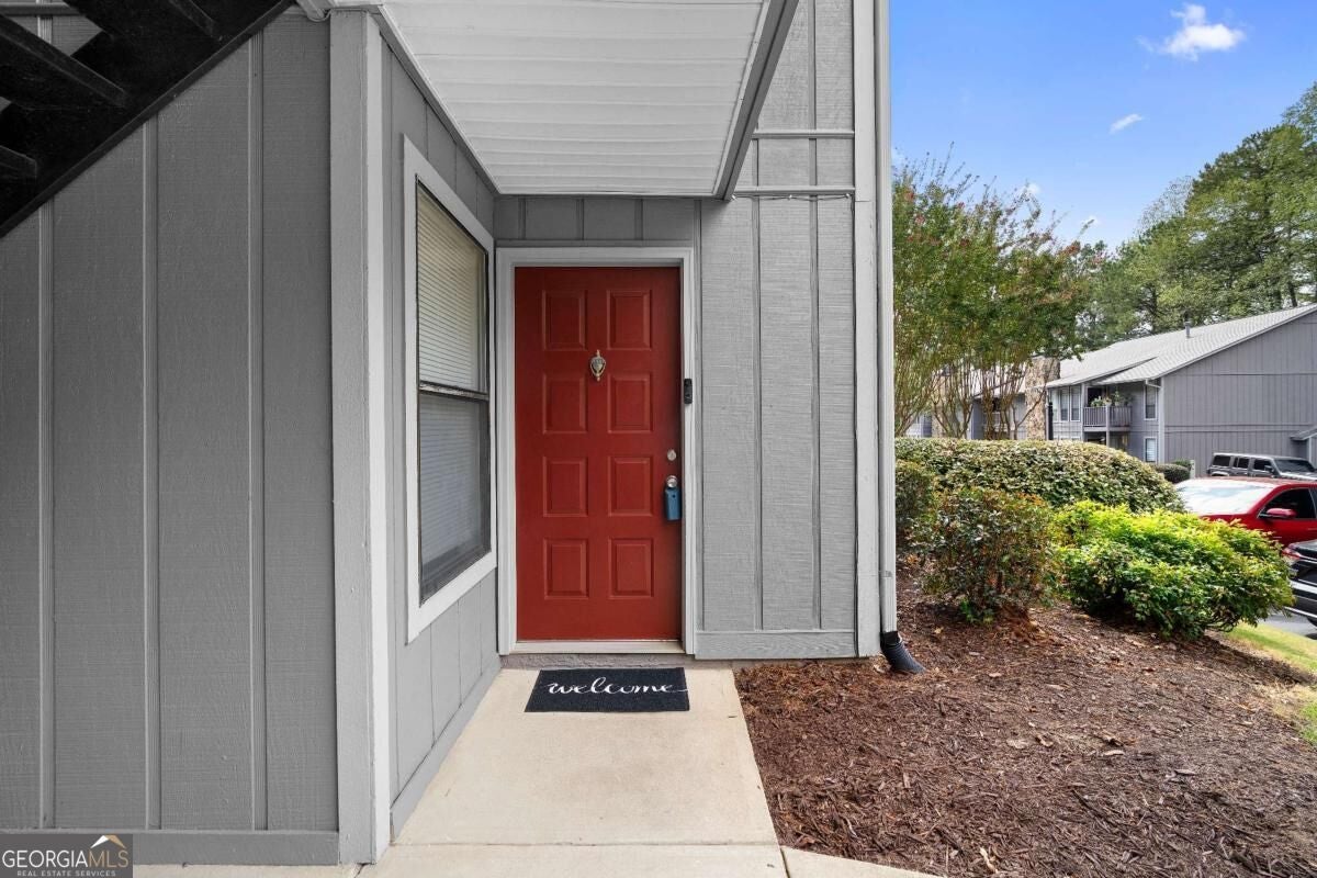 5077 Woodridge WAY