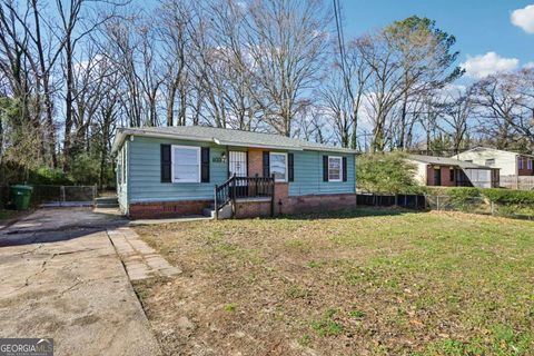 Photo of 1037 Rebel Forest Drive SE, Atlanta, GA 30315 (MLS # 10672879)