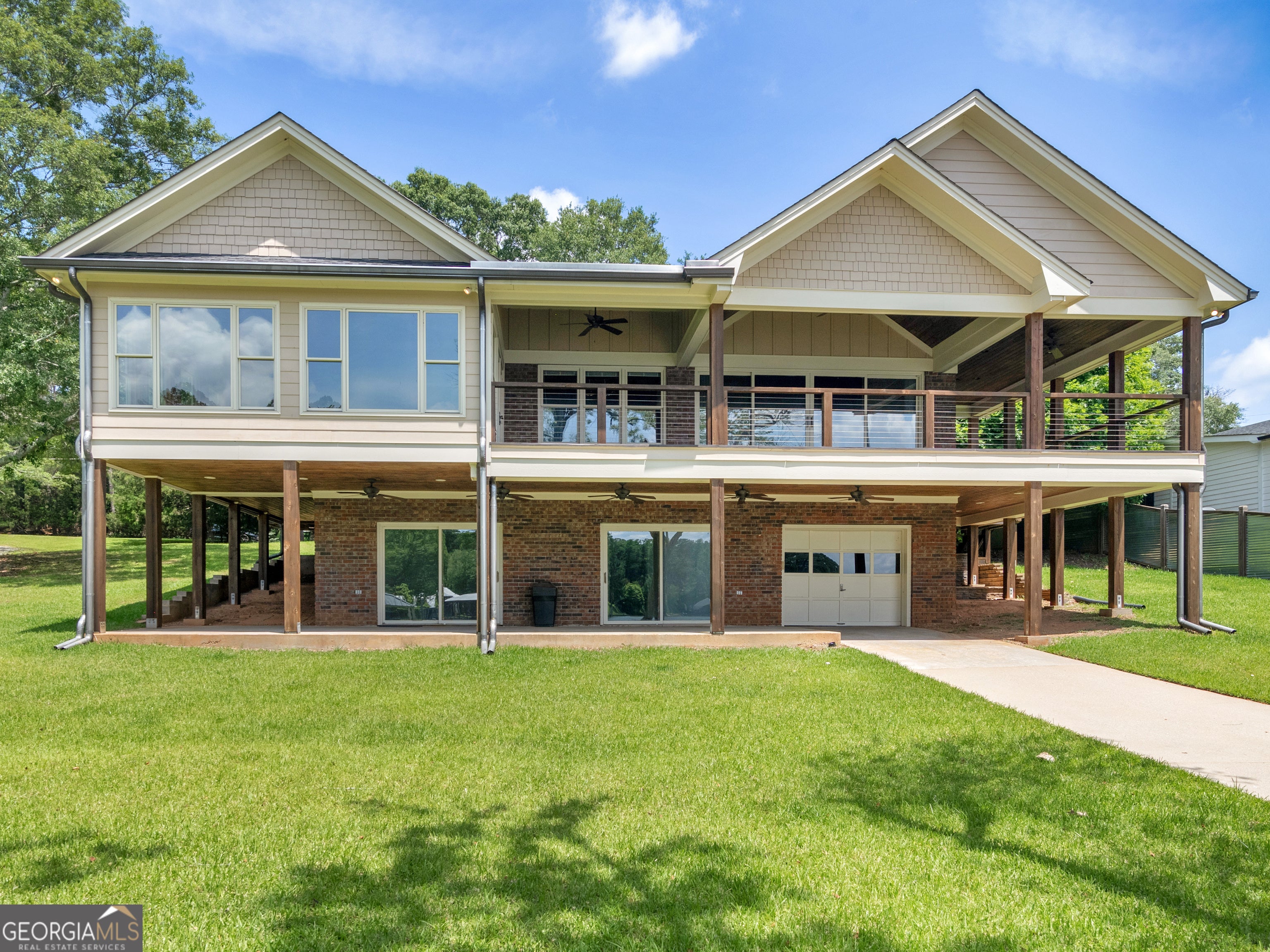 210 Roberts Point RD