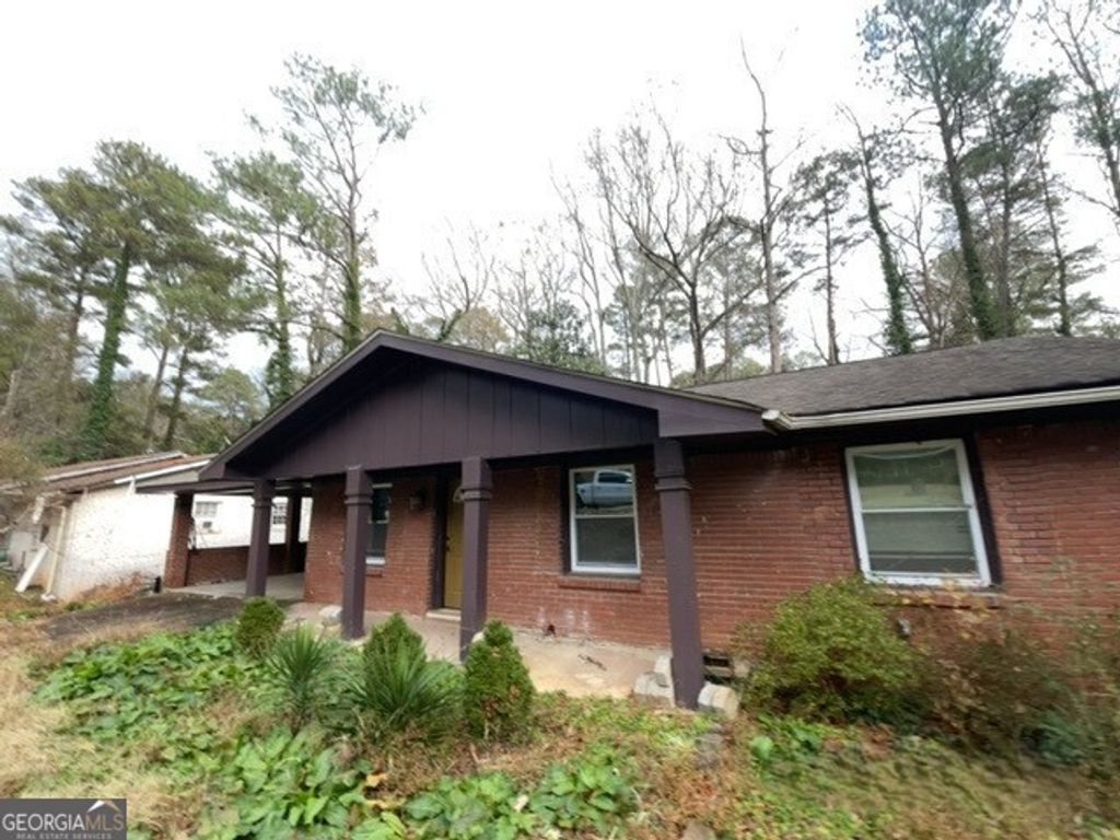 Photo of 2314 Omaha Road SW, Atlanta, GA 30331 (MLS # 10659796)