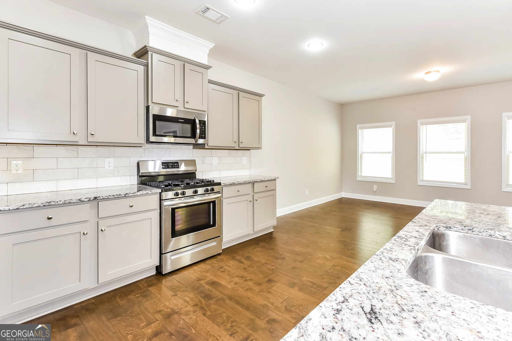 1700 Cobblefield CIR