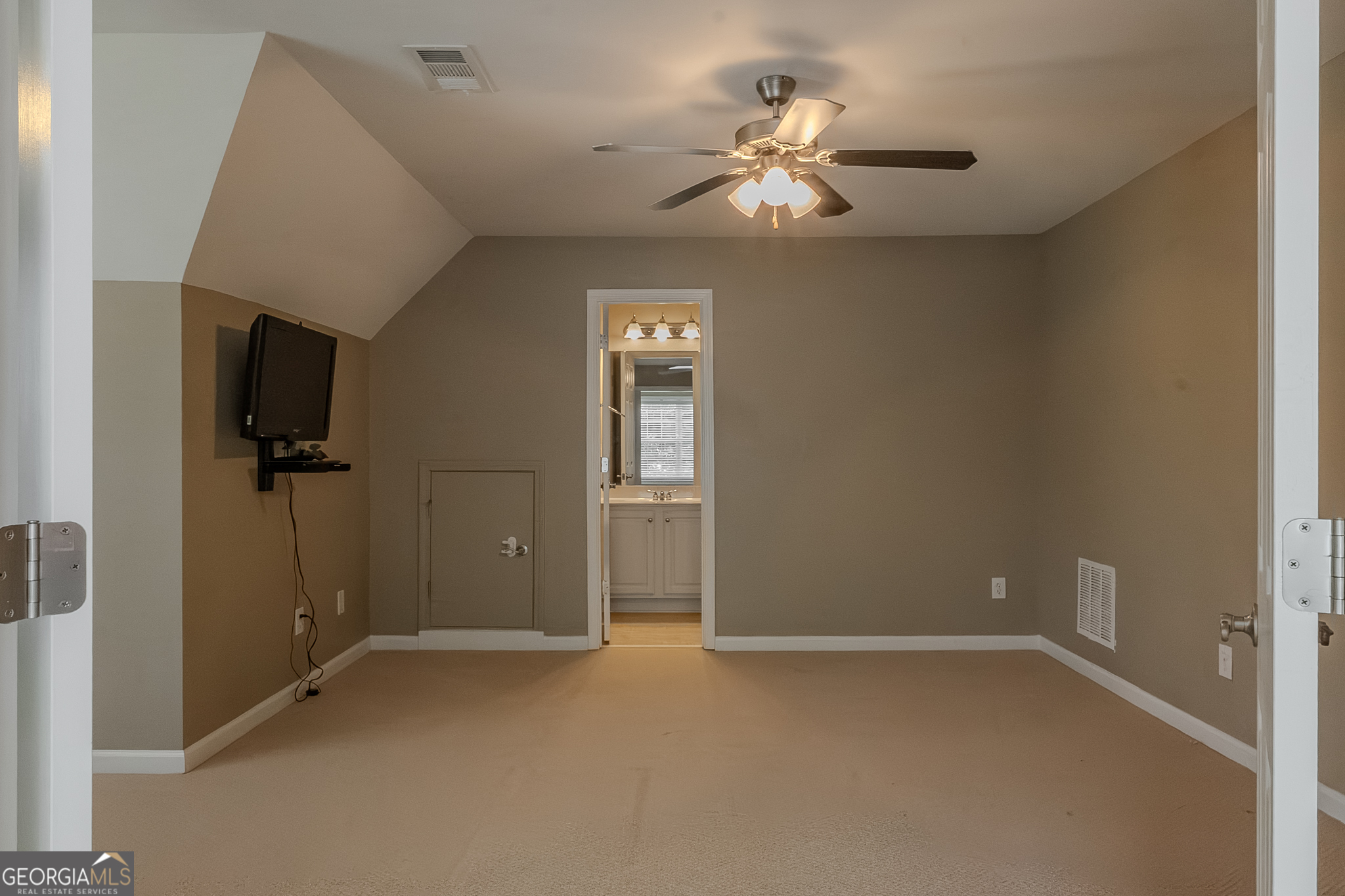 Sharpsburg, Georgia 30277, United States, 4 Bedrooms Bedrooms, ,4 BathroomsBathrooms,Residential,Active,168825