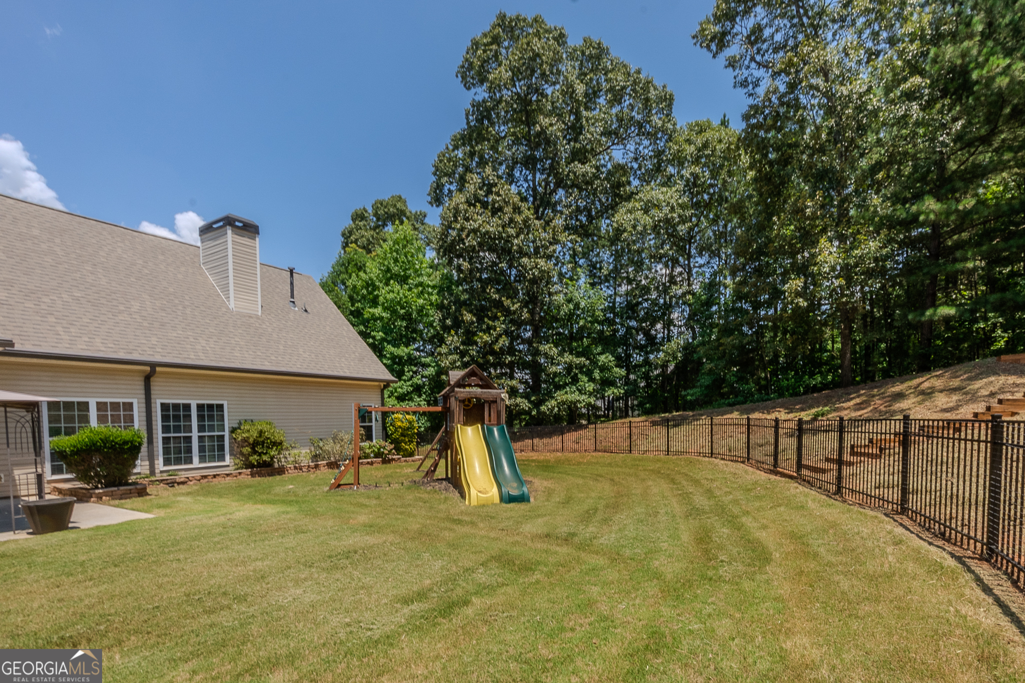 Sharpsburg, Georgia 30277, United States, 4 Bedrooms Bedrooms, ,4 BathroomsBathrooms,Residential,Active,168825