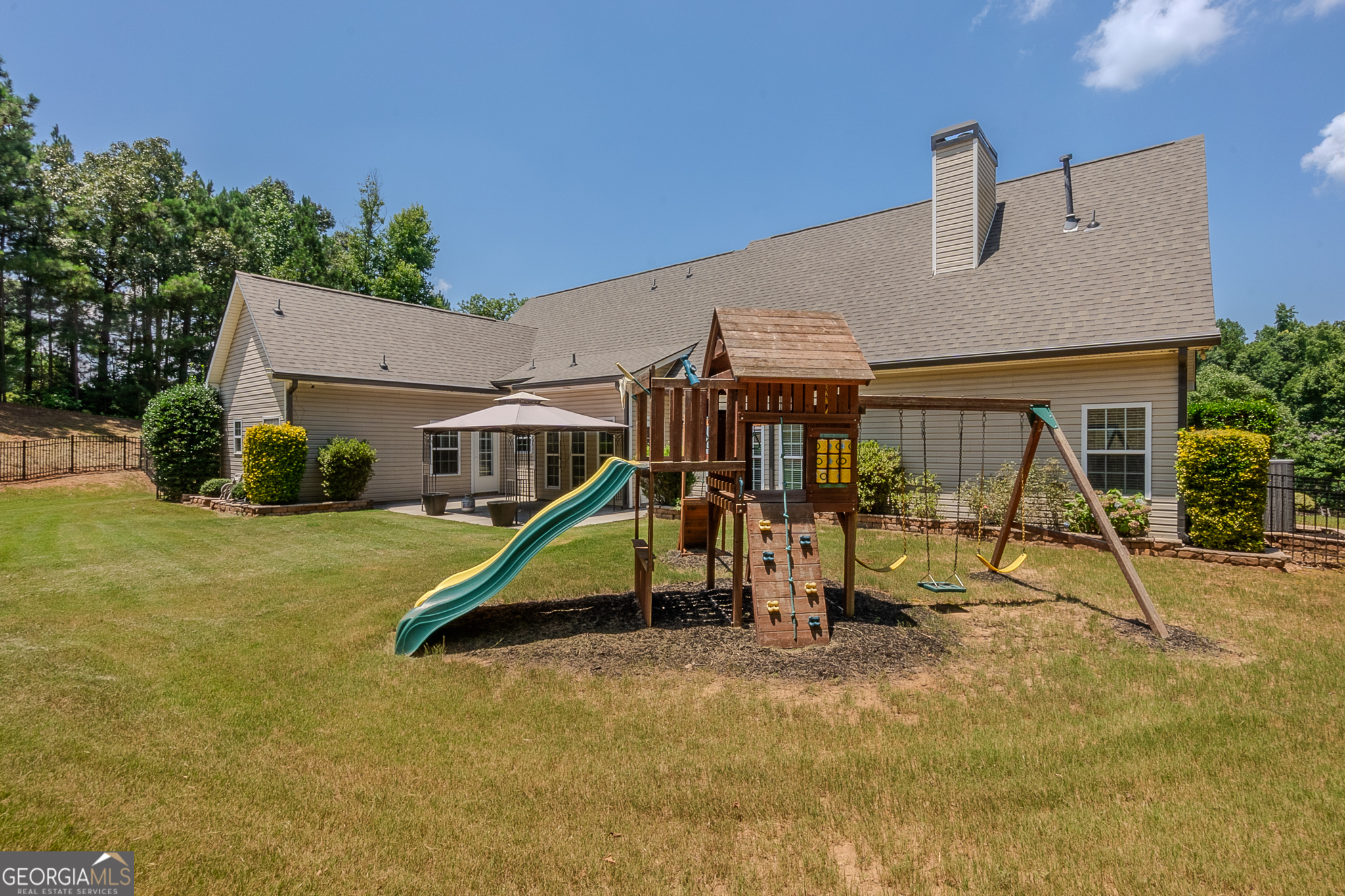 Sharpsburg, Georgia 30277, United States, 4 Bedrooms Bedrooms, ,4 BathroomsBathrooms,Residential,Active,168825