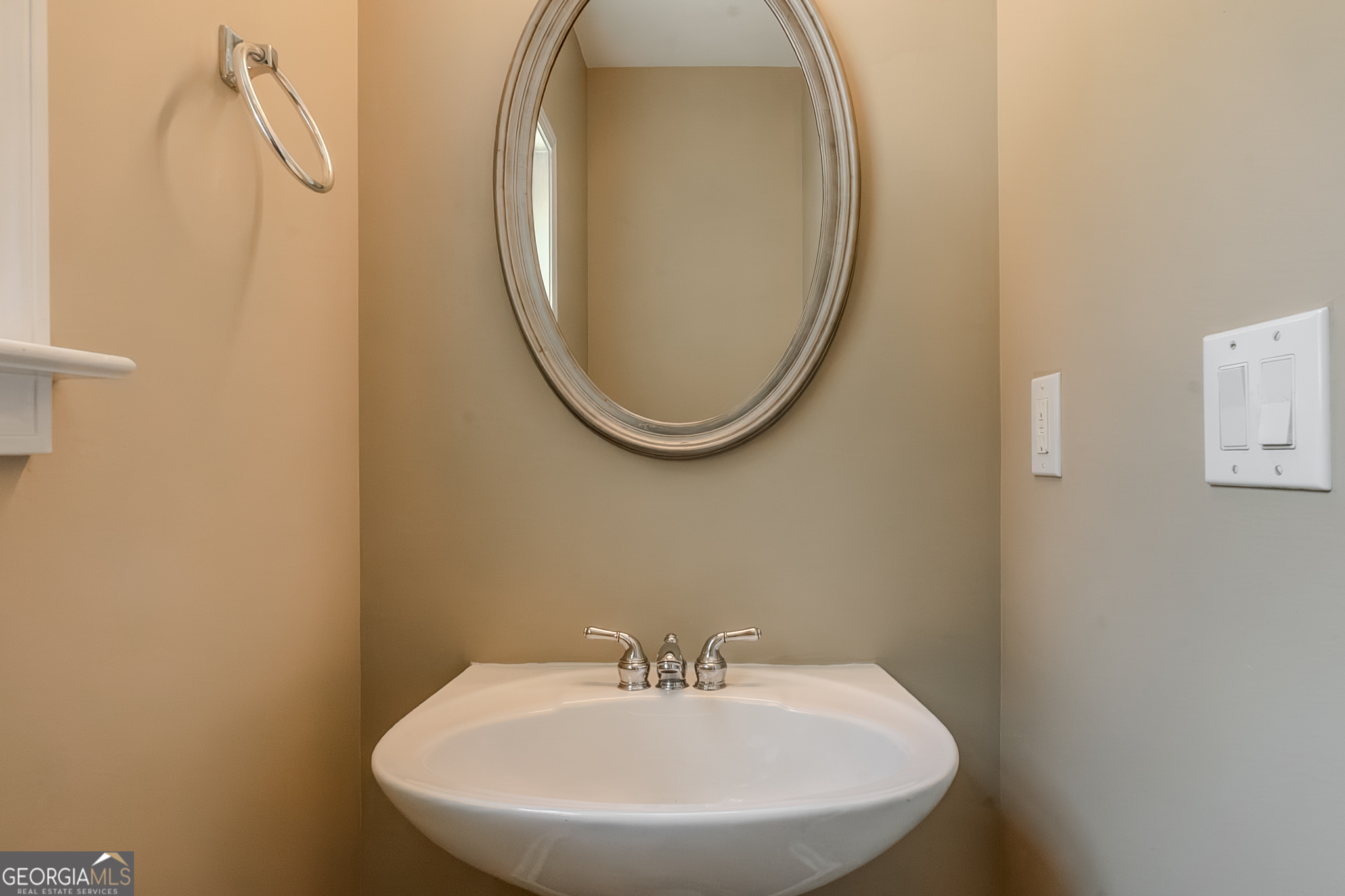 Sharpsburg, Georgia 30277, United States, 4 Bedrooms Bedrooms, ,4 BathroomsBathrooms,Residential,Active,168825