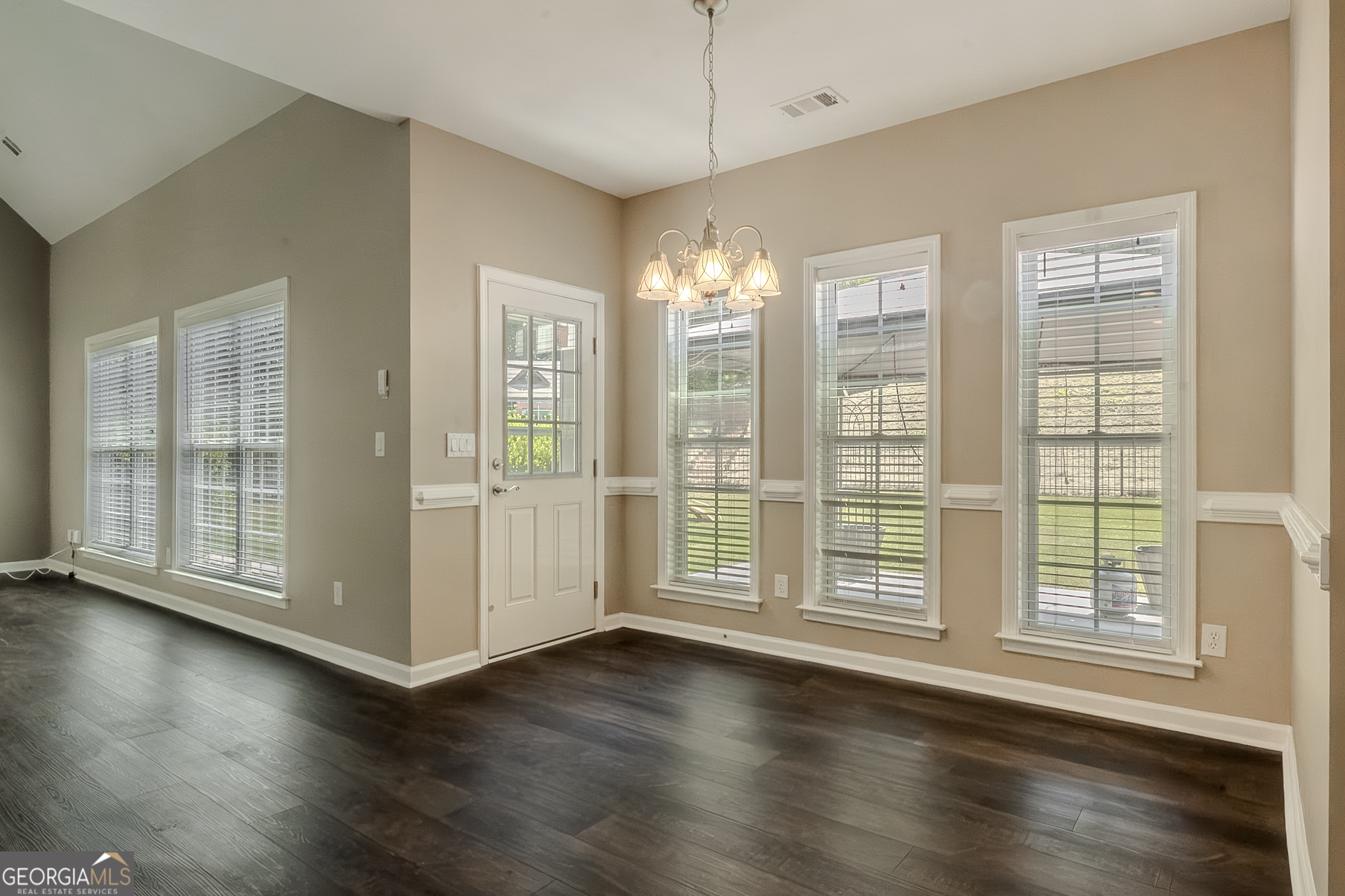 Sharpsburg, Georgia 30277, United States, 4 Bedrooms Bedrooms, ,4 BathroomsBathrooms,Residential,Active,168825