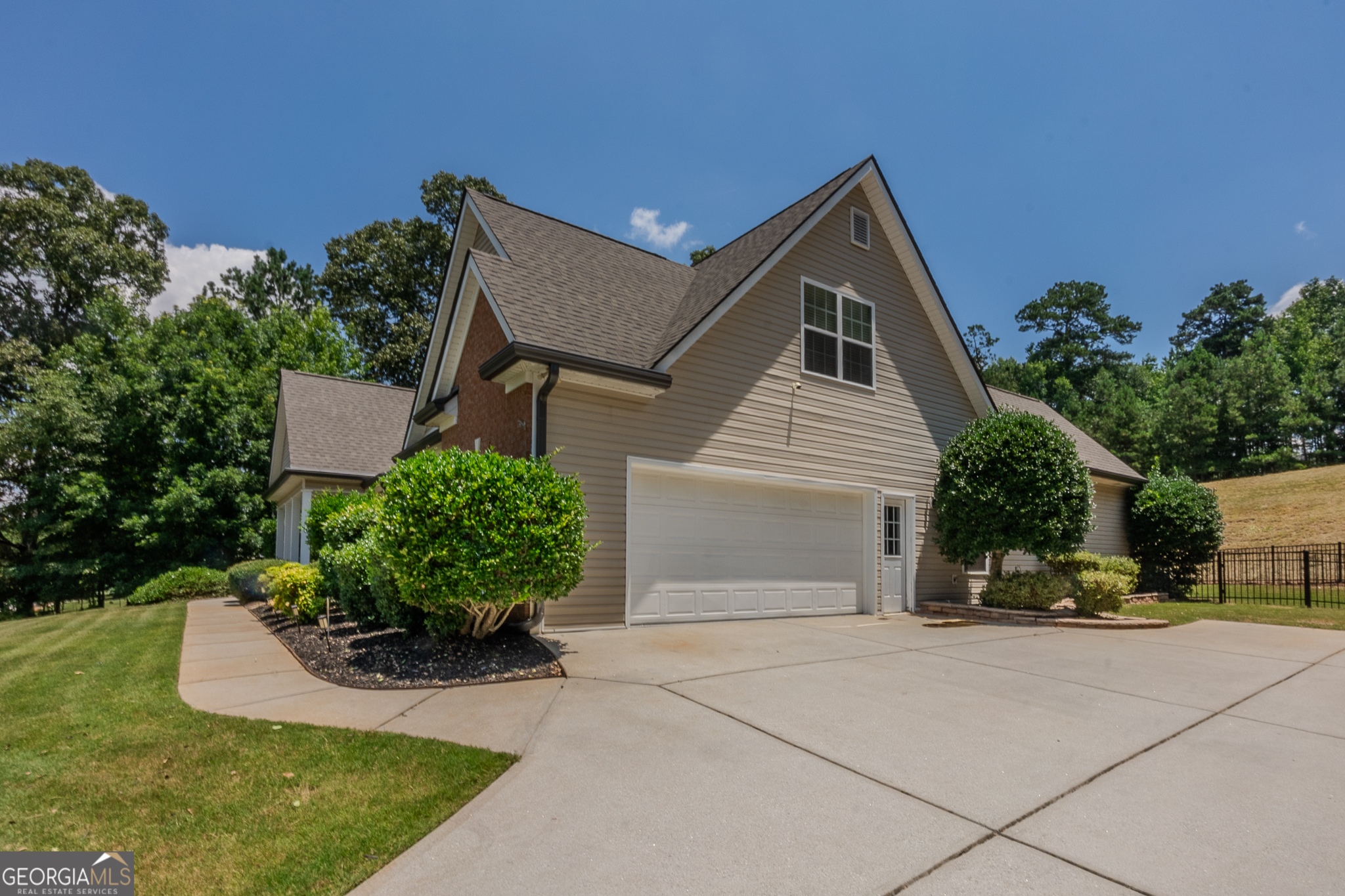 Sharpsburg, Georgia 30277, United States, 4 Bedrooms Bedrooms, ,4 BathroomsBathrooms,Residential,Active,168825