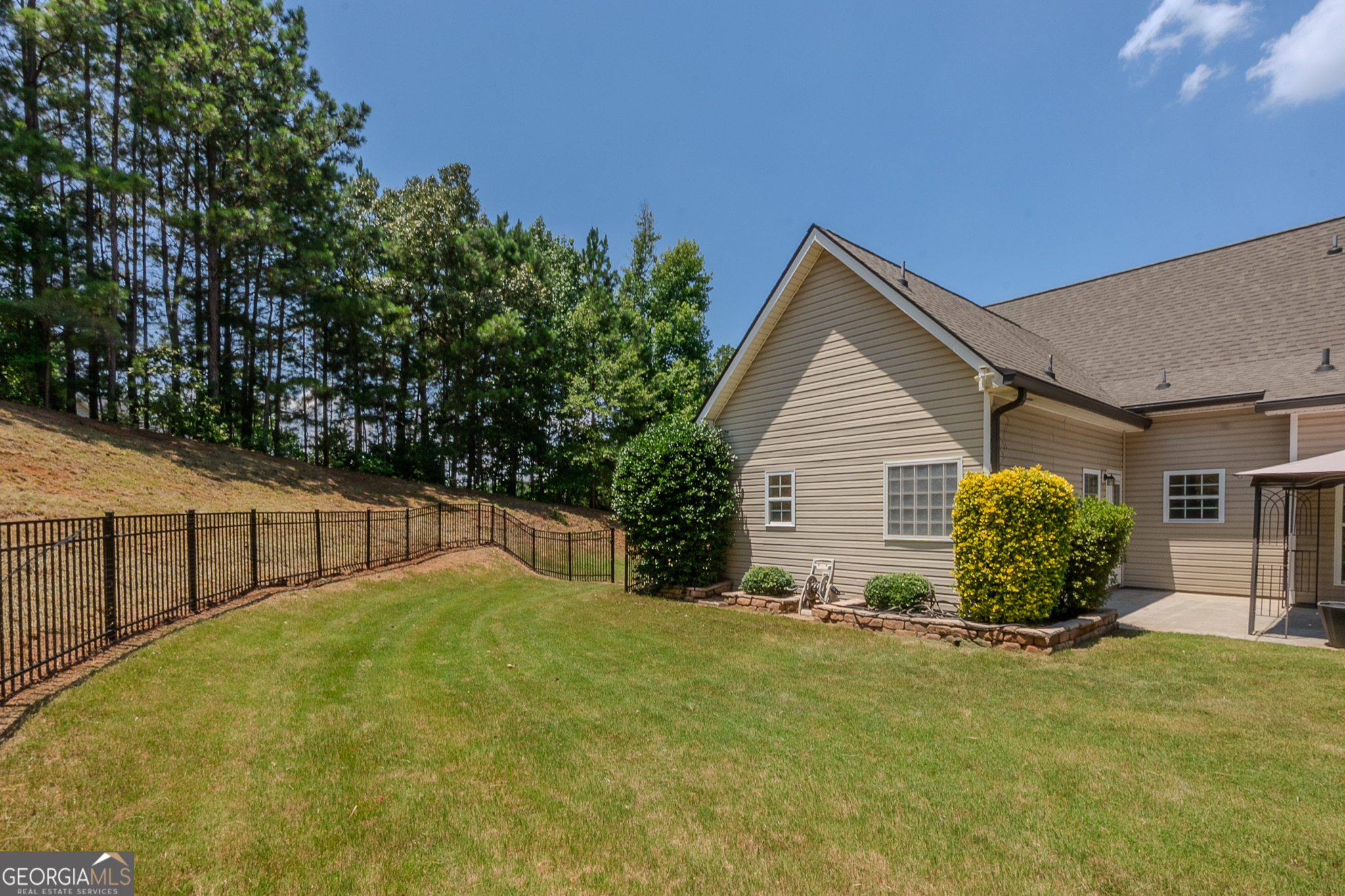 Sharpsburg, Georgia 30277, United States, 4 Bedrooms Bedrooms, ,4 BathroomsBathrooms,Residential,Active,168825