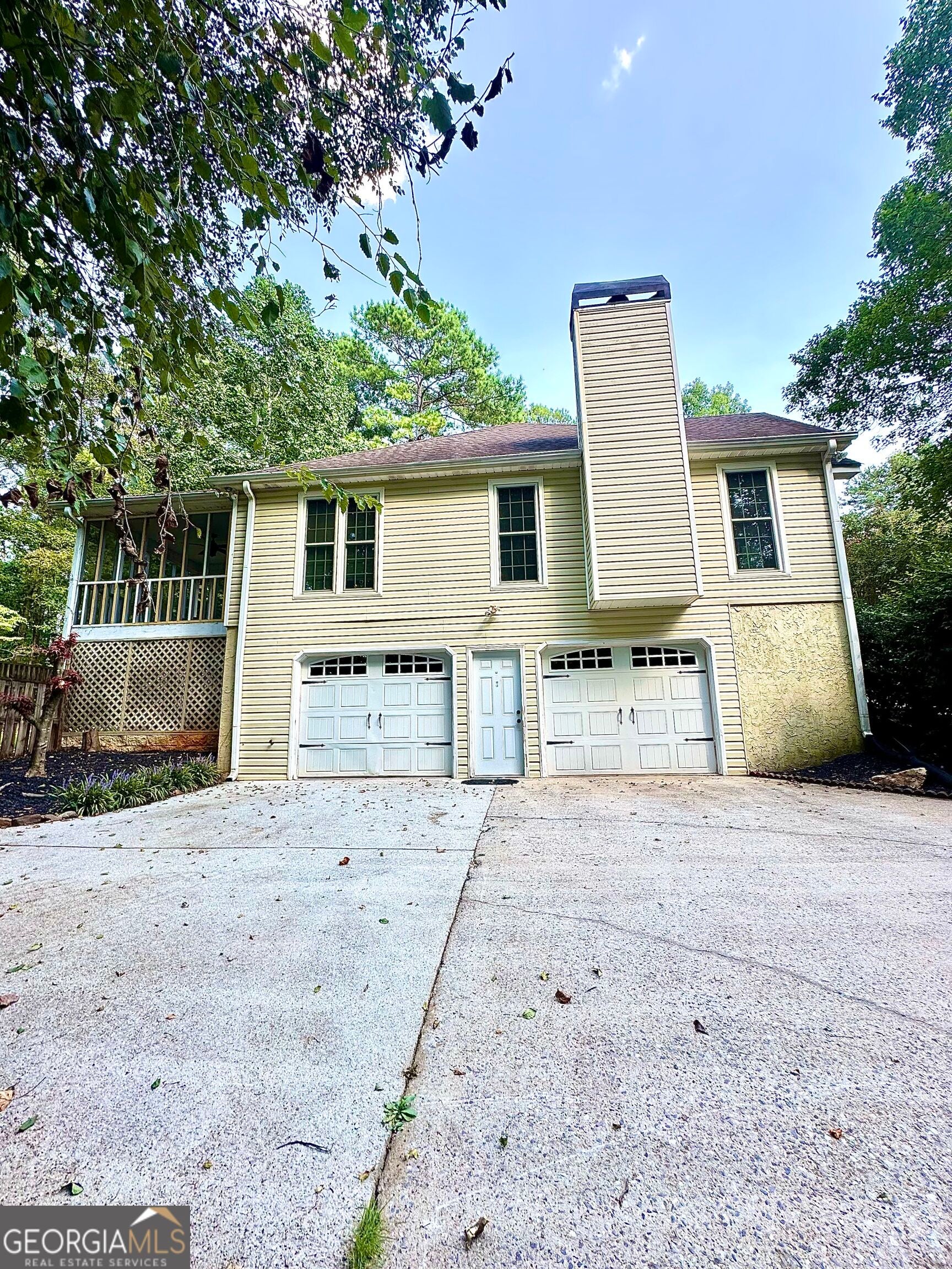 439 Abbington LN