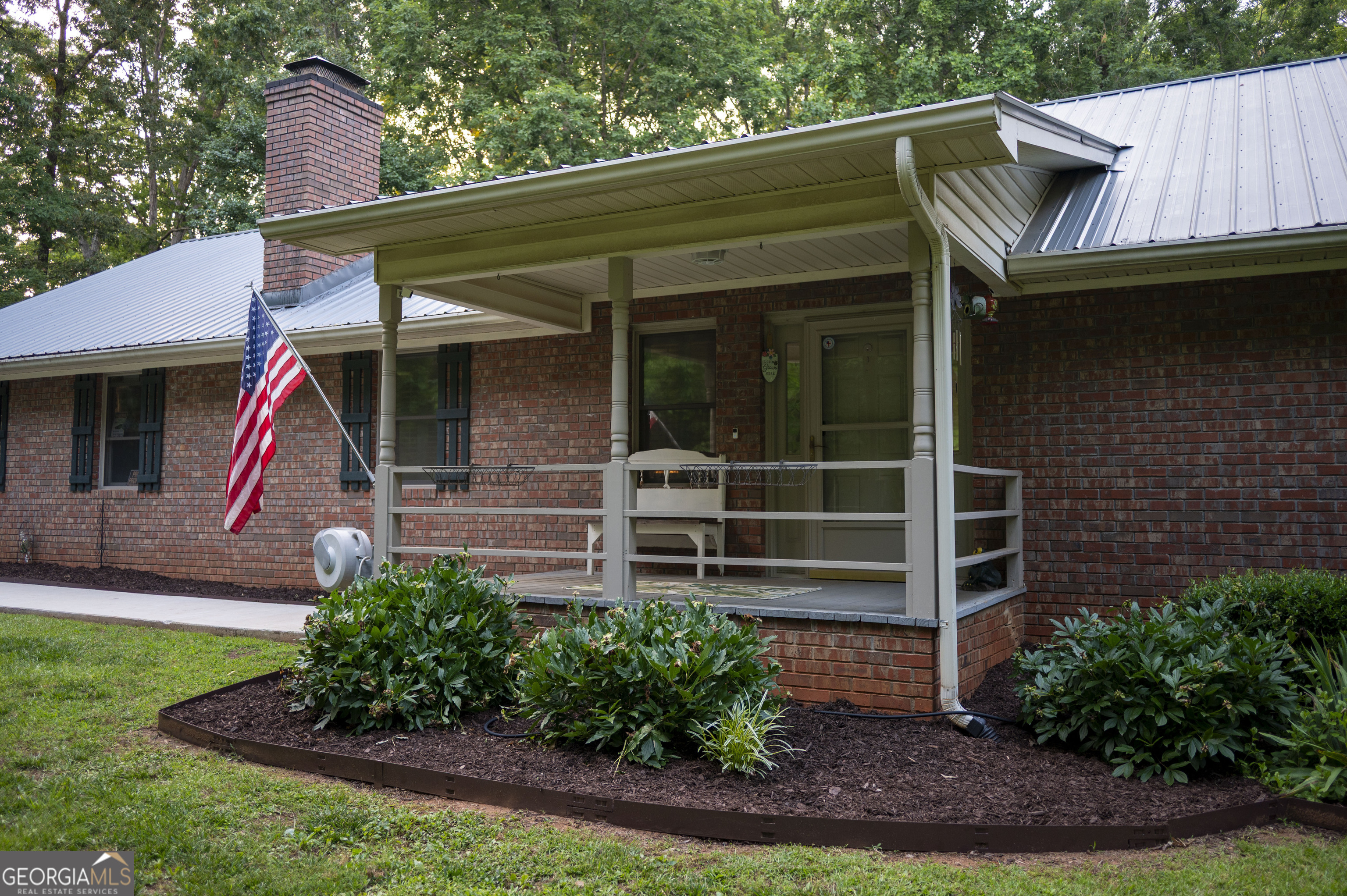 323 McCartan TRL
