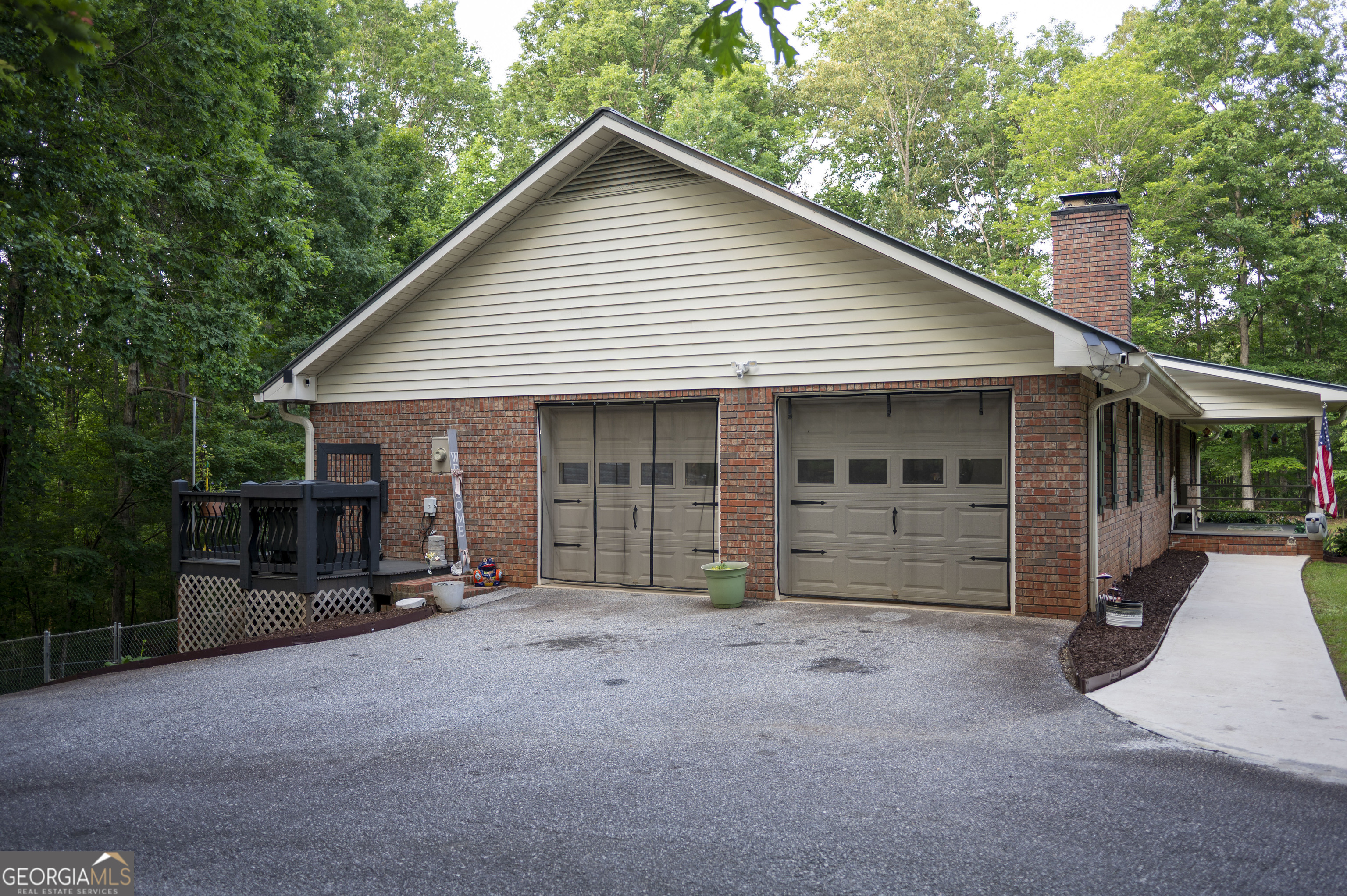 323 McCartan TRL