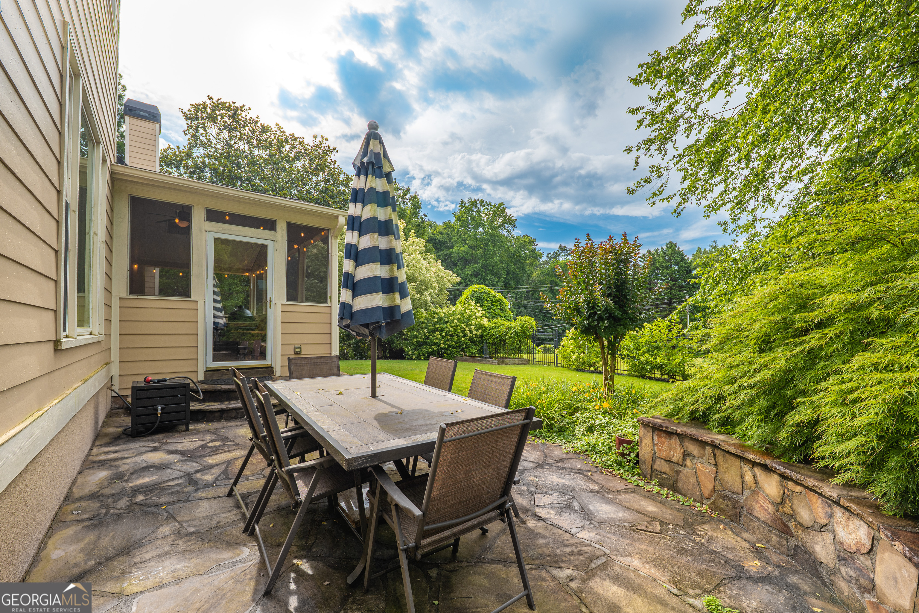 Brookview Manor - Residential