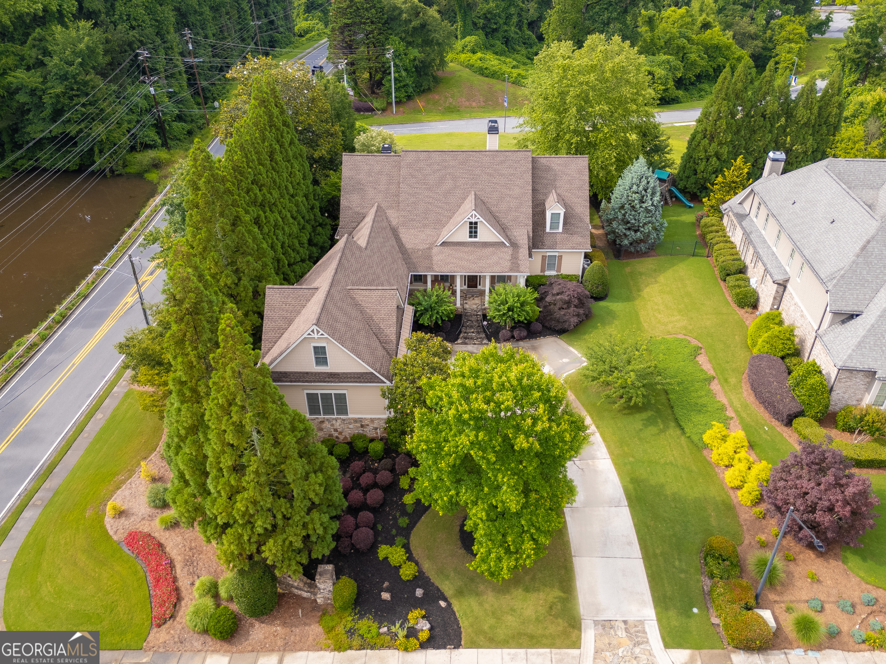 Brookview Manor - Residential