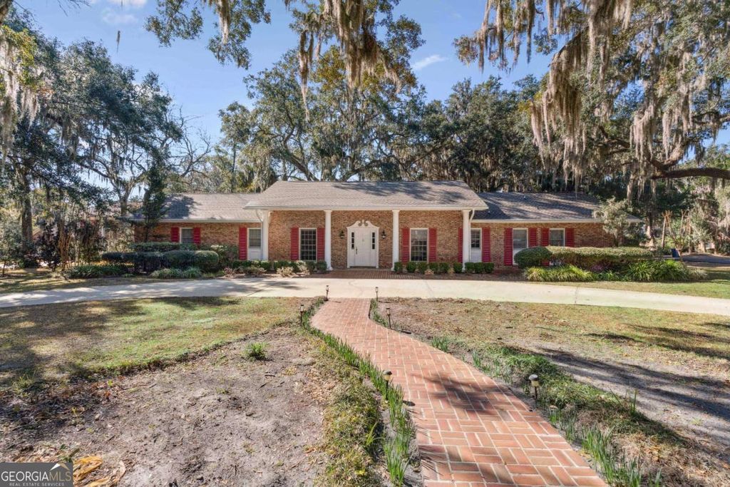 Photo of 109 King Cotton Road, Brunswick, GA 31525 (MLS # 10783880)