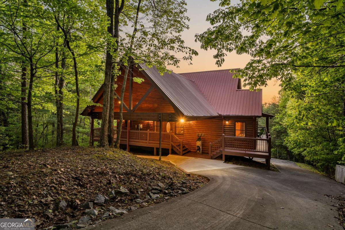 433 Spruce CIR