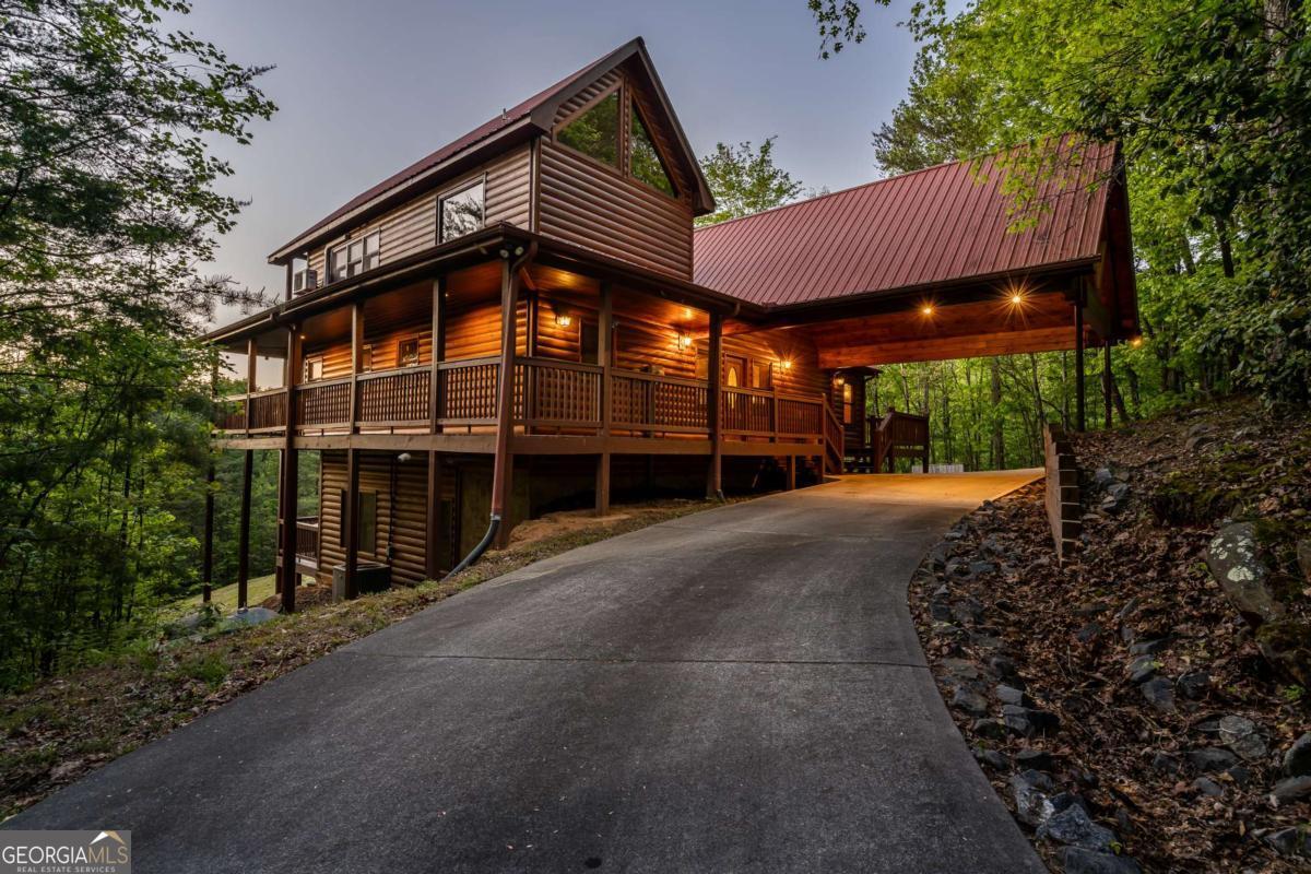 433 Spruce CIR
