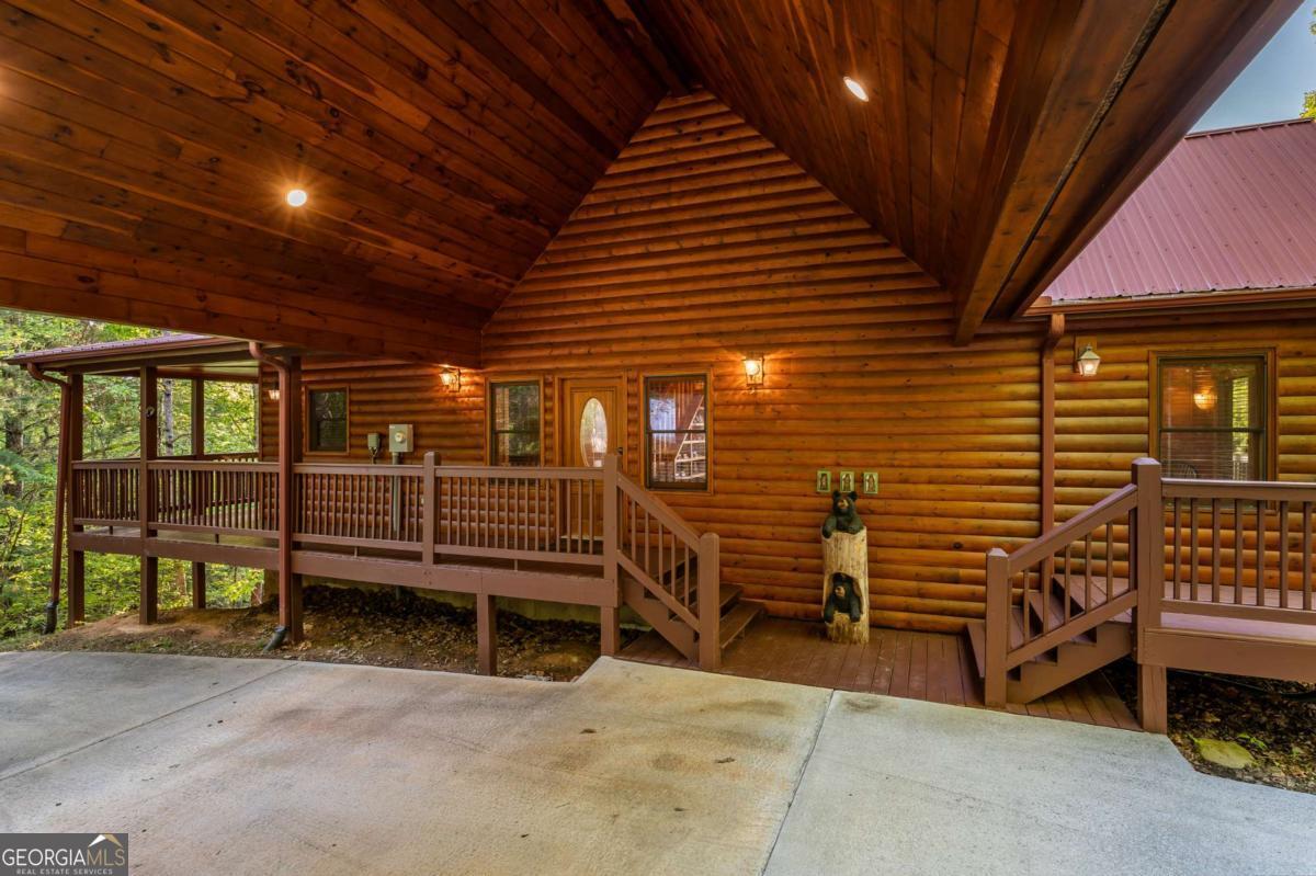 433 Spruce CIR