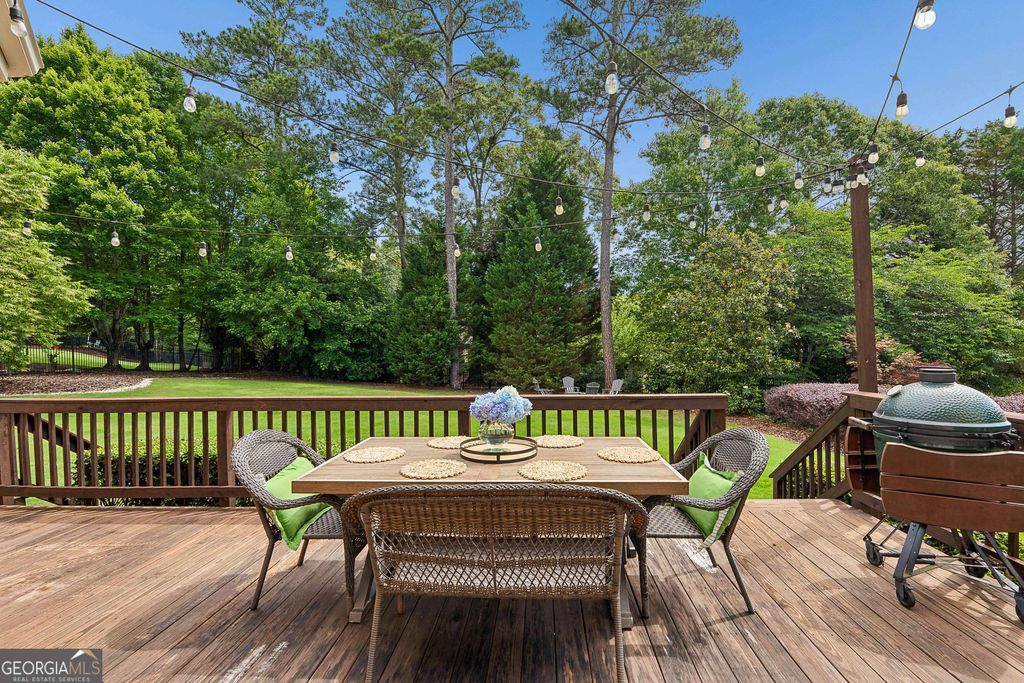 Photo of 725 Pine Leaf Court, Johns Creek, GA 30022 (MLS # 10773616)